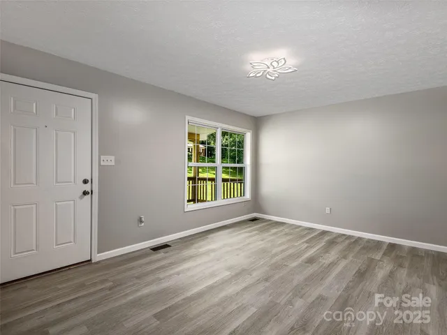 $319,000 | 19 Cedar Street, Canton, NC 28716