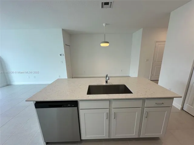 $2,350 | 402 Southeast Crossoak Lane, Unit 402, Port St. Lucie, FL 34984