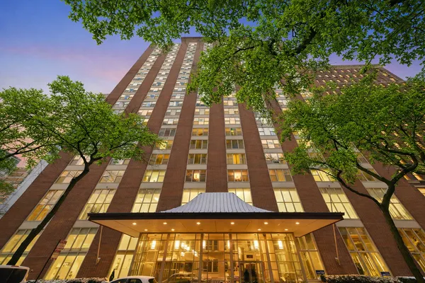 $375,000 | 1325 North State Parkway, Unit 17C, Chicago, IL 60610