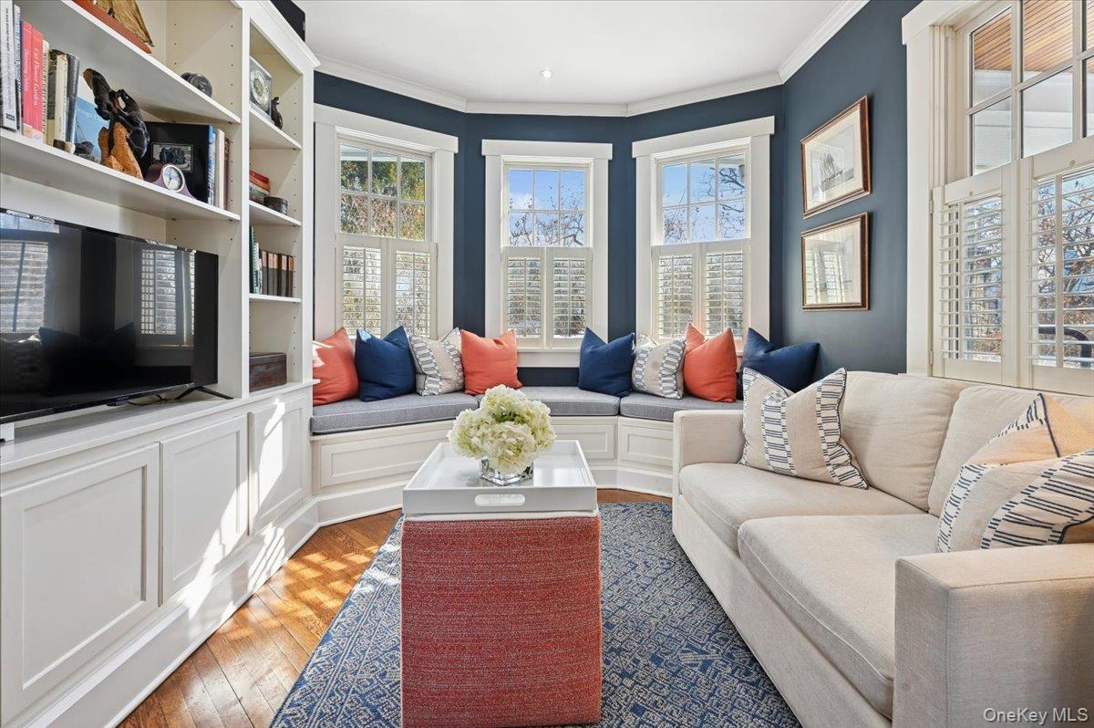 31 Emerson Road Larchmont, NY 10538 - Photo 5 of 43 Such a cozy space! Love the built-ins.