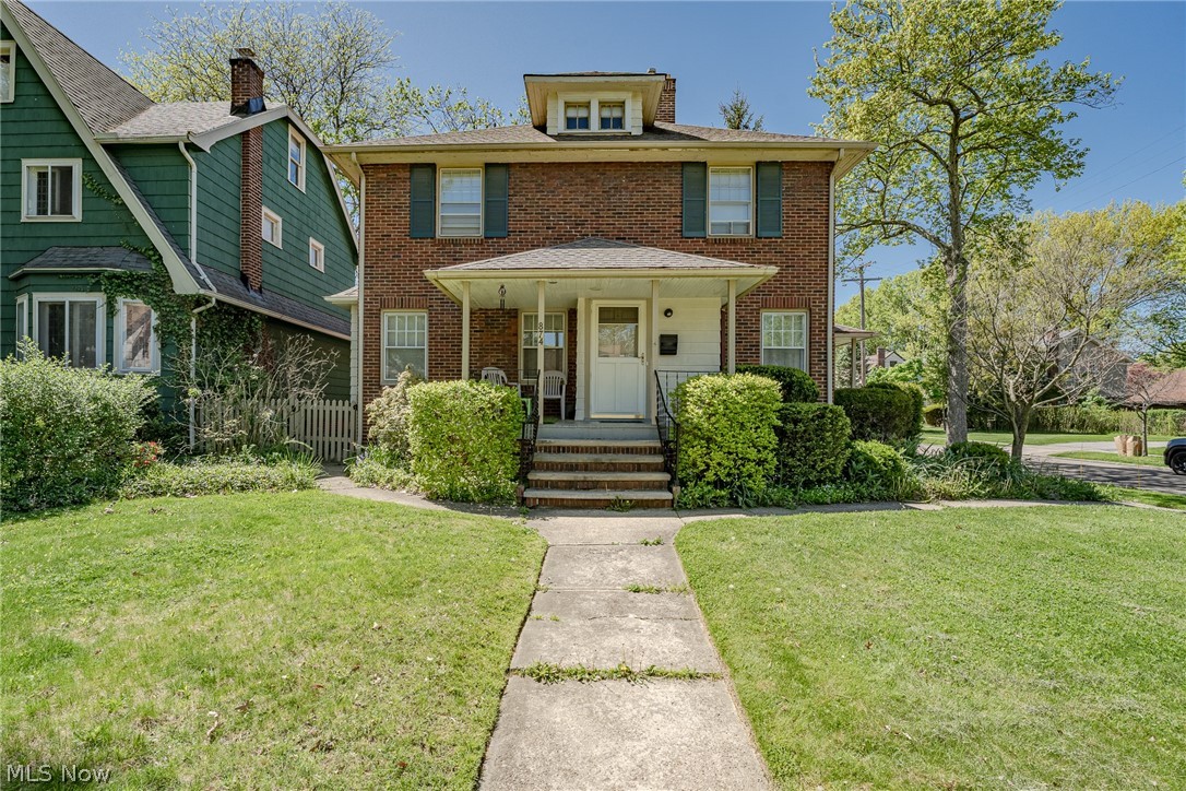 874 Roanoke Road Cleveland Heights, OH 44121 - Photo 1 of 24 Roanoke Entry