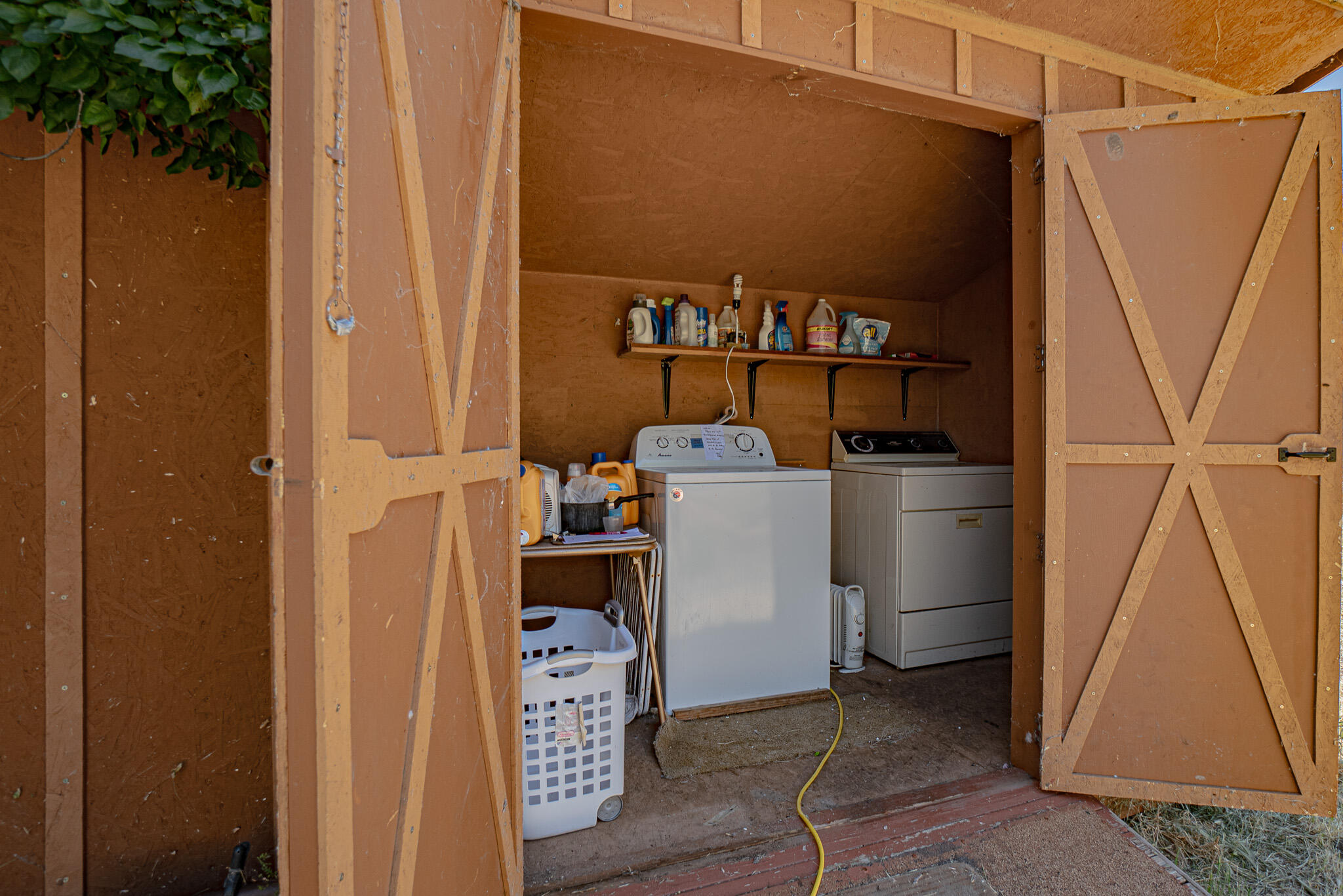 2909 Dead Indian Memorial Road Ashland, OR 97520 - Photo 39 of 75 Laundry Room