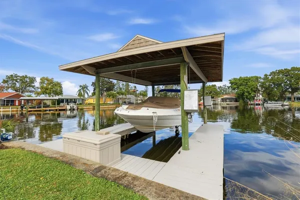 $1,099,000 | 66 North Canal Drive, Palm Harbor, FL 34684