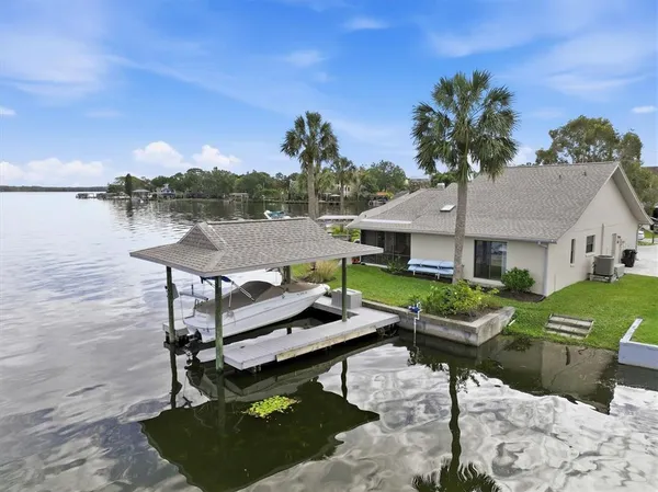 $1,099,000 | 66 North Canal Drive, Palm Harbor, FL 34684