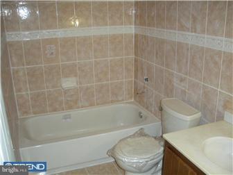 59 Seckelpear Road Levittown, PA 19056 - Photo 10 of 12 Bathroom