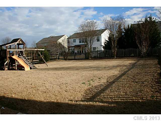 2111 Winthorp Ridge Road Charlotte, NC 28270 - Photo 8 of 9 Gallery Image 8
