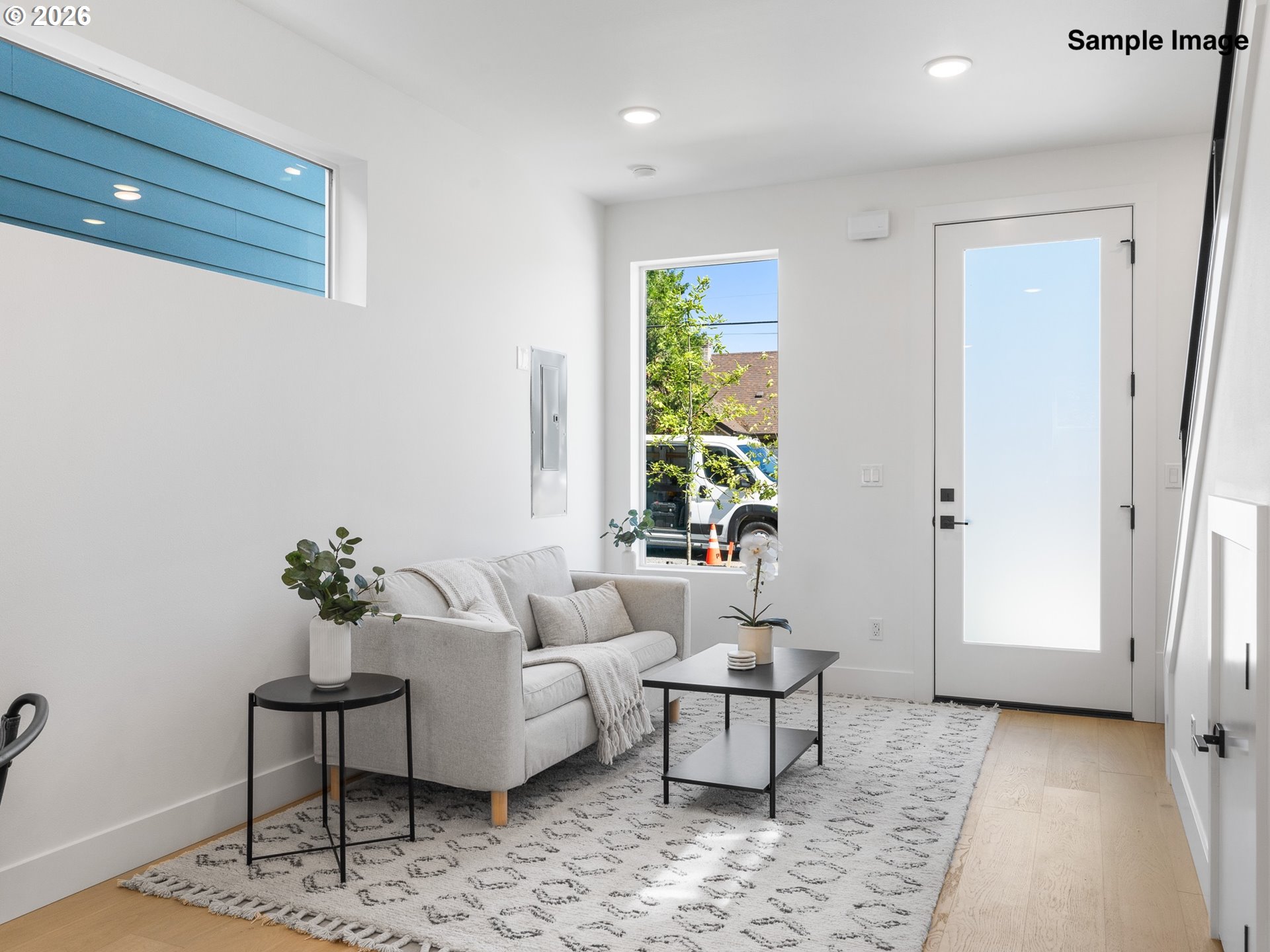 4364 Northeast Going Street Portland, OR 97218 - Photo 2 of 18