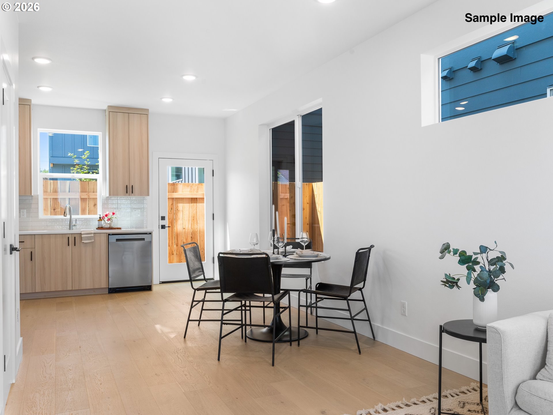 4364 Northeast Going Street Portland, OR 97218 - Photo 4 of 18