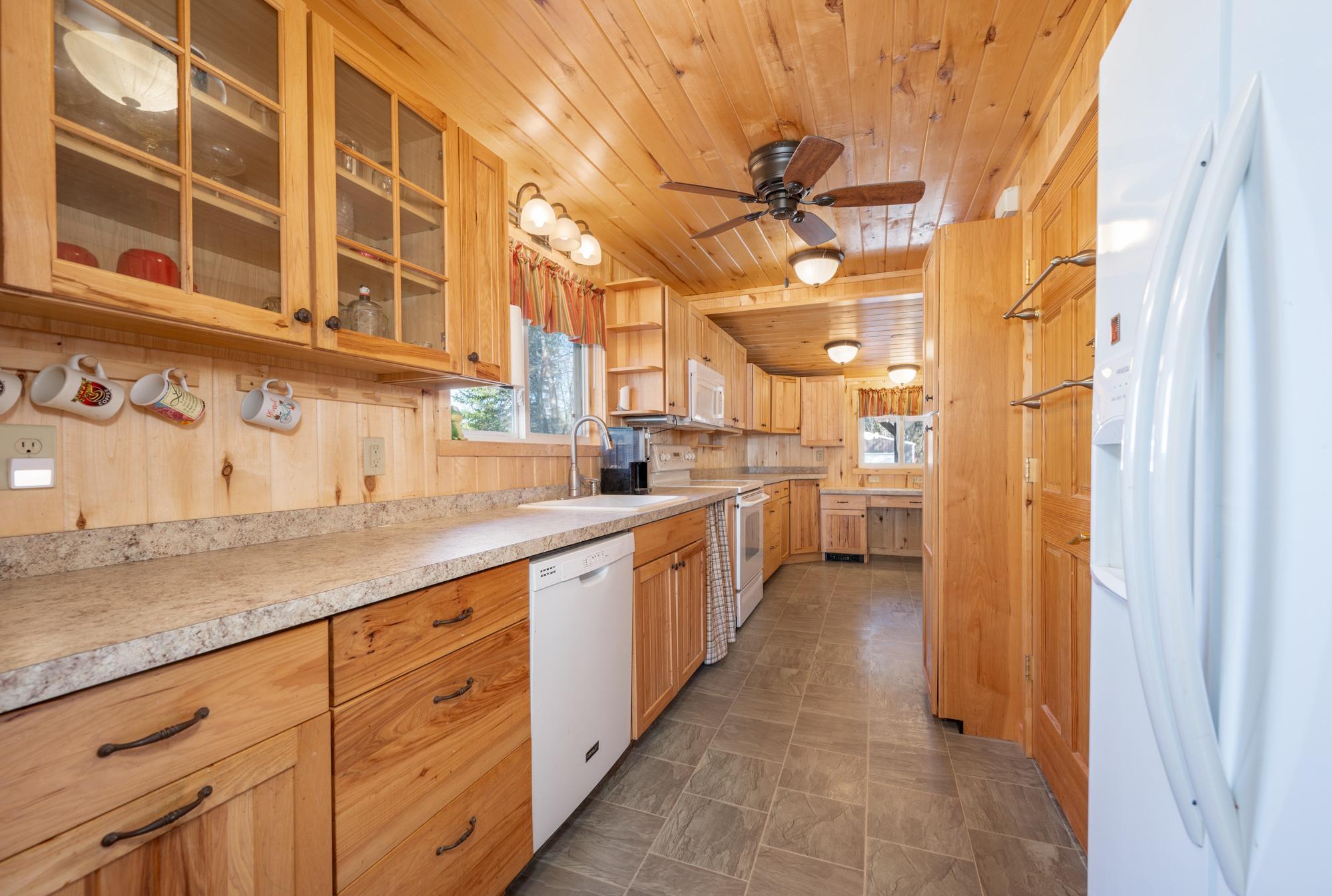49616 Center Point Road Bigfork, MN 56628 - Photo 15 of 66