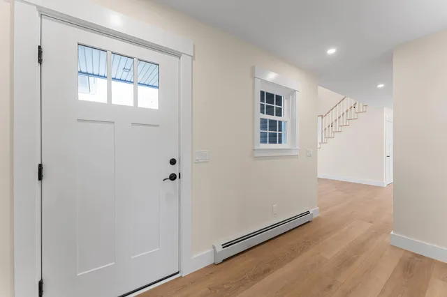 $750,000 | 26 Peggy Lane, Manchester, ME 04351