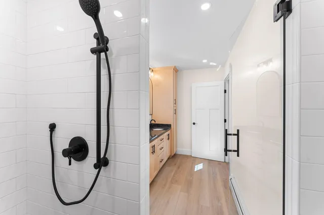 $750,000 | 26 Peggy Lane, Manchester, ME 04351