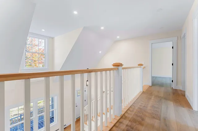 $750,000 | 26 Peggy Lane, Manchester, ME 04351