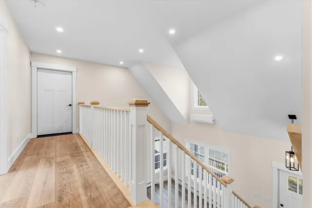 $750,000 | 26 Peggy Lane, Manchester, ME 04351