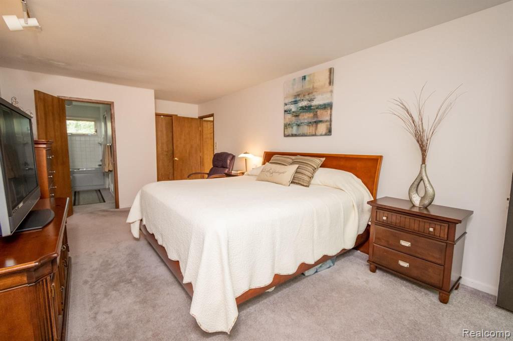 28005 Inkster Road Farmington Hills, MI 48334 - Photo 26 of 60 Gallery Image 26