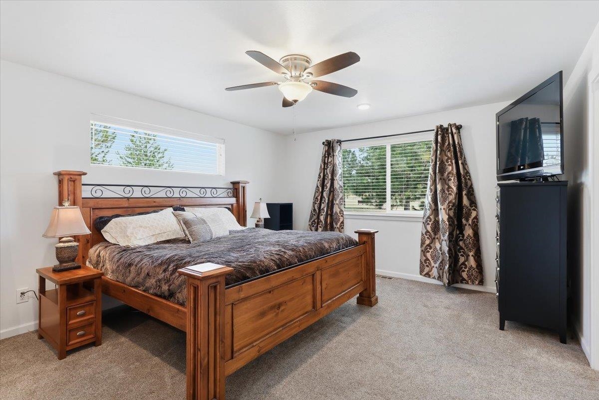 5717 East Oregon Road Elk, WA 99009 - Photo 11 of 50