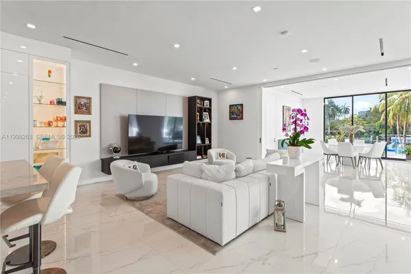 $55,000 | 922 Northeast 78th Street, Miami, FL 33138