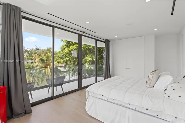$55,000 | 922 Northeast 78th Street, Miami, FL 33138