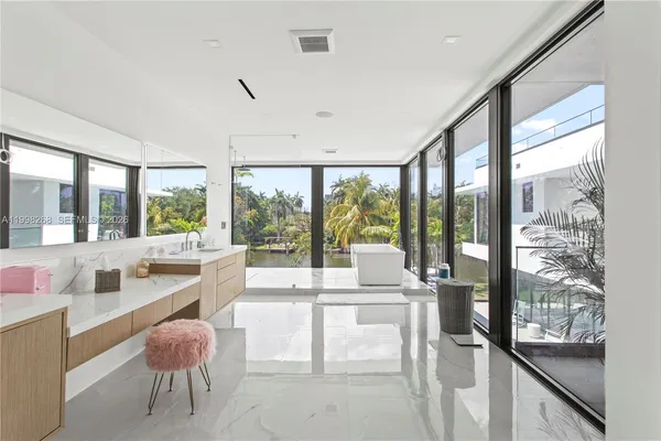 $55,000 | 922 Northeast 78th Street, Miami, FL 33138