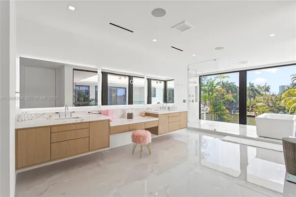 $55,000 | 922 Northeast 78th Street, Miami, FL 33138