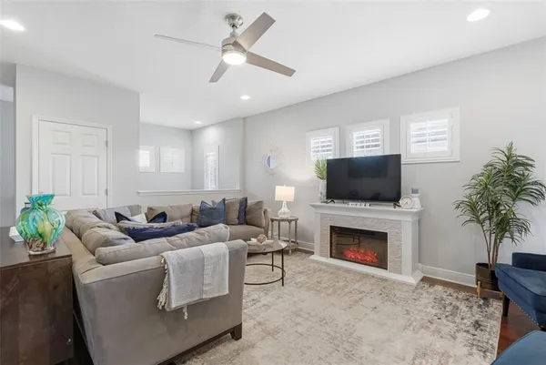 $525,000 | 624 Winterside Drive, Apollo Beach, FL 33572