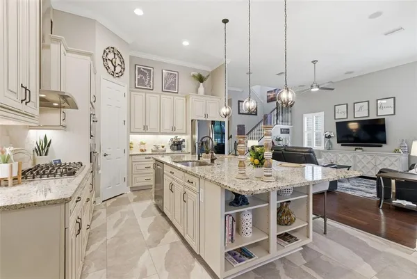 $525,000 | 624 Winterside Drive, Apollo Beach, FL 33572