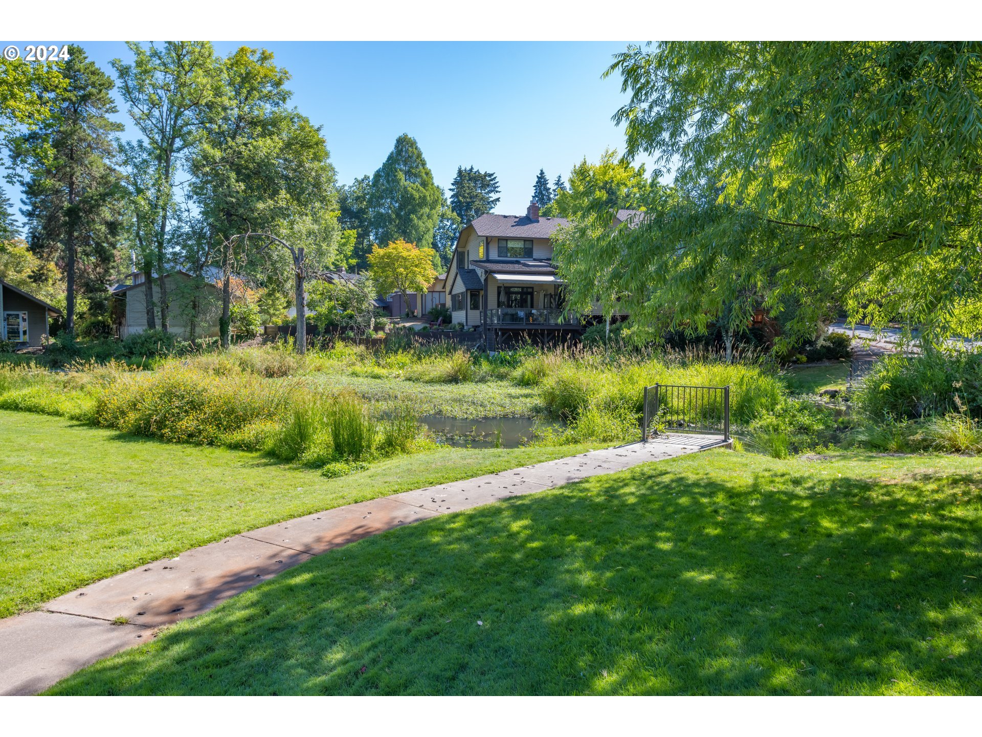 6035 Southwest Glenbrook Road Beaverton, OR 97007 - Photo 31 of 35 Community Amenities