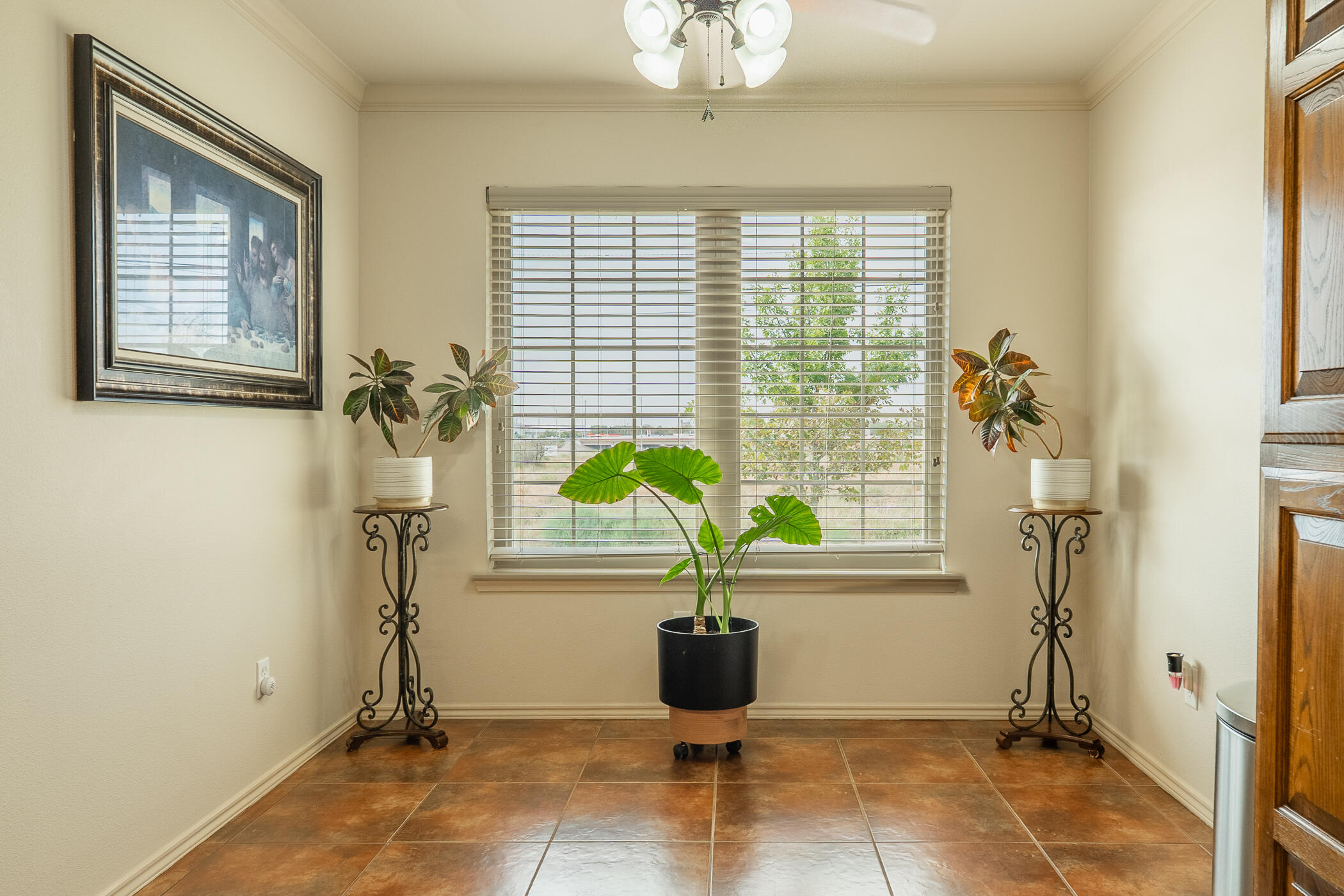 2102 Mesa Road Lubbock, TX 79403 - Photo 23 of 48 DSC04856-HDR