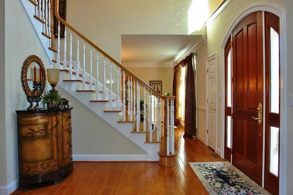 5444 Woodchuck Road Roanoke, VA 24018 - Photo 3 of 71 Foyer