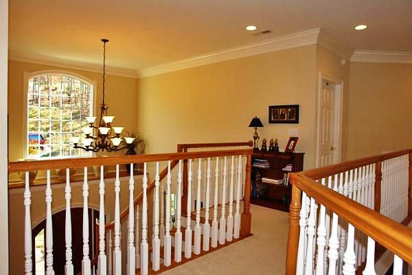 5444 Woodchuck Road Roanoke, VA 24018 - Photo 49 of 71 Upper Level Foyer