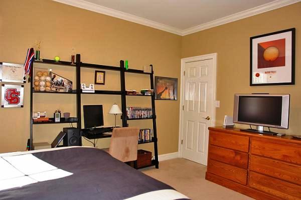 5444 Woodchuck Road Roanoke, VA 24018 - Photo 51 of 71 Bedroom 3