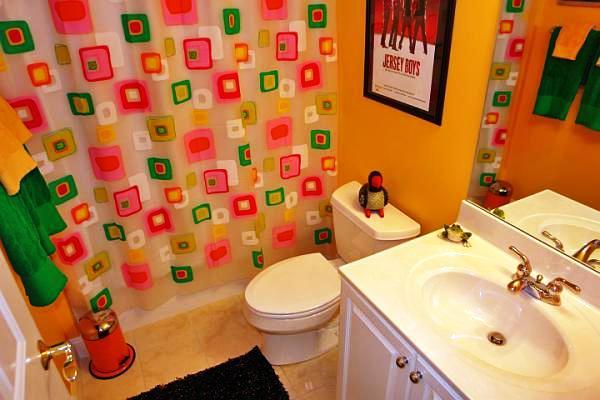 5444 Woodchuck Road Roanoke, VA 24018 - Photo 62 of 71 Bathroom 4