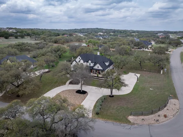 $5,500 | 664 Ranchers Club Lane, Unit 1, Driftwood, TX 78619