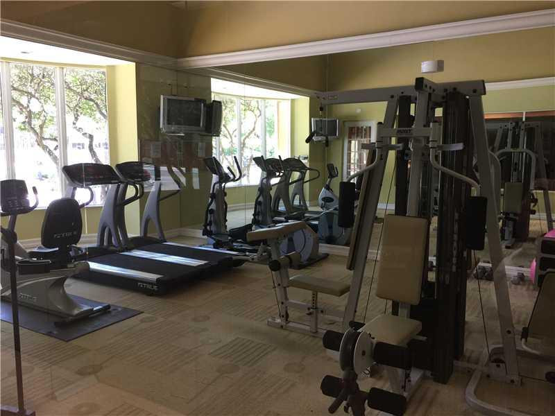 470 South Park Road, Unit 7204 Hollywood, FL 33021 - Photo 10 of 10 Exterior Front
