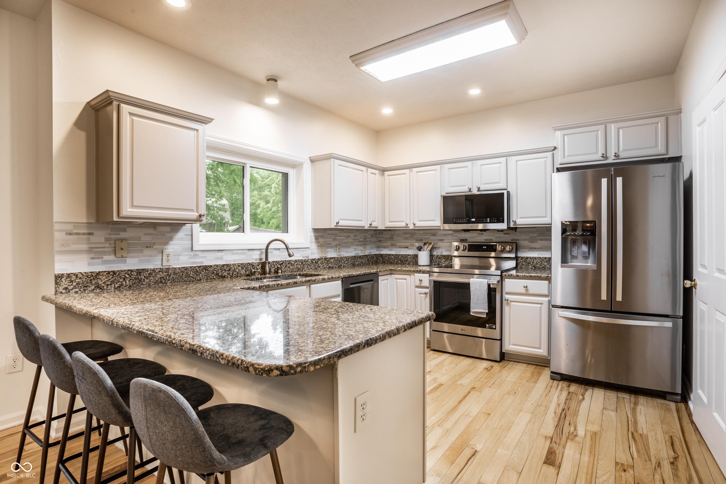 9160 Stratton Court Fishers, IN 46037 - Photo 10 of 52