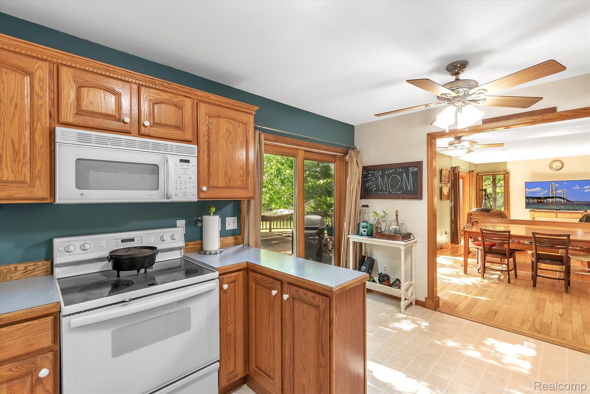 11174 Sharp Road Linden, MI 48451 - Photo 14 of 54 14 11174 Sharp - Kitchen into great room.jpg