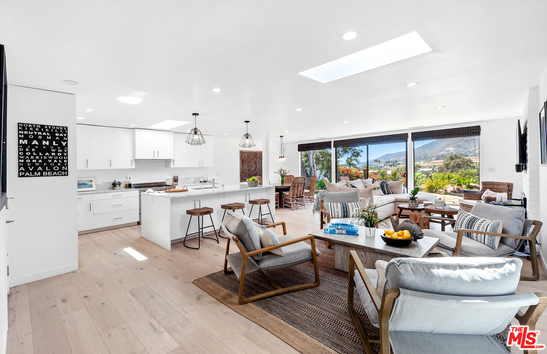 6409 Surfside Way Malibu, CA 90265 - Photo 13 of 53