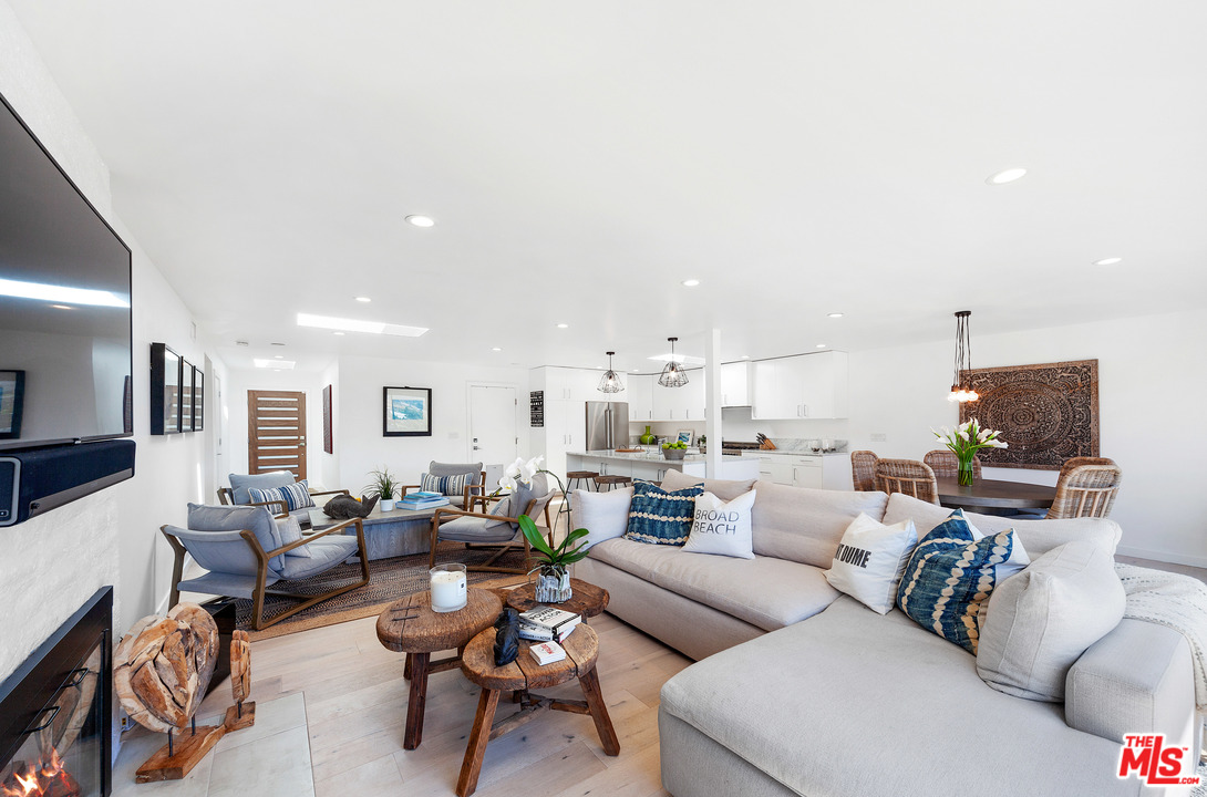 6409 Surfside Way Malibu, CA 90265 - Photo 17 of 53
