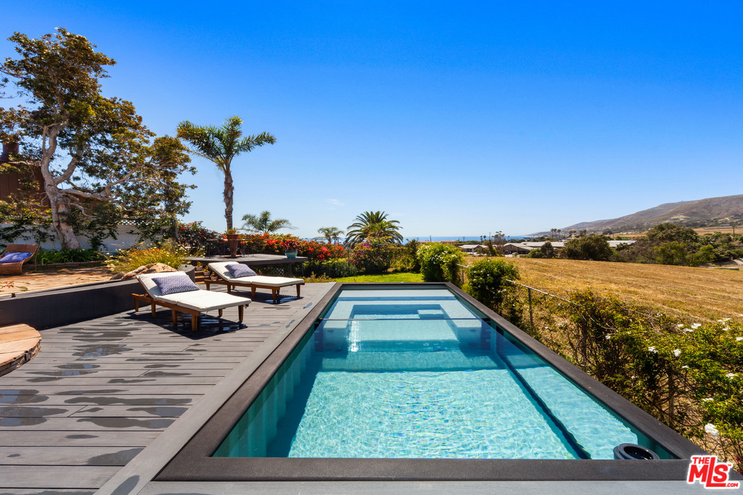 6409 Surfside Way Malibu, CA 90265 - Photo 36 of 53