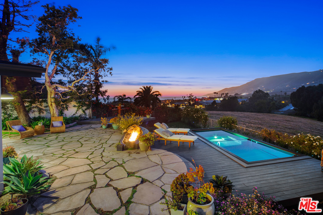 6409 Surfside Way Malibu, CA 90265 - Photo 46 of 53