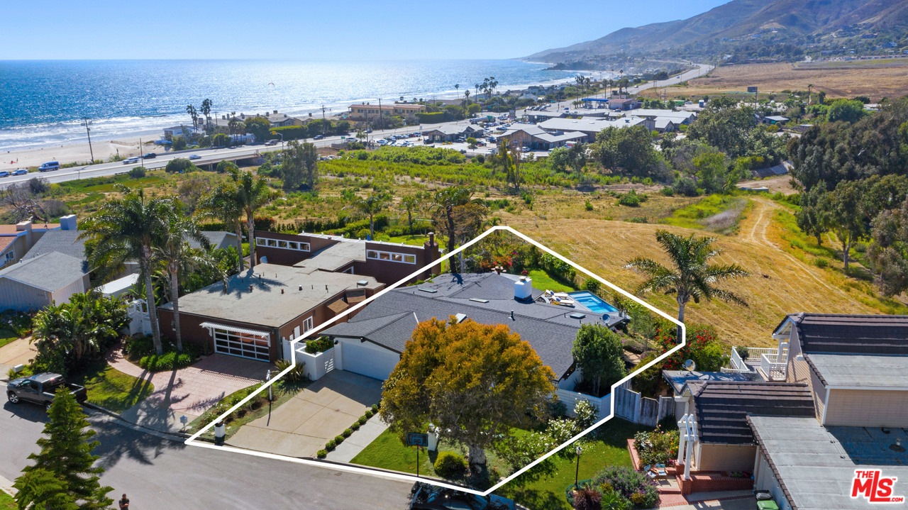 6409 Surfside Way Malibu, CA 90265 - Photo 7 of 53