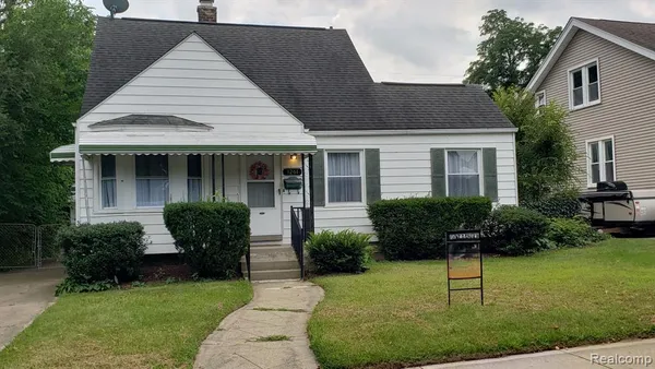 $2,100 | 1261 Pearson Street, Ferndale, MI 48220