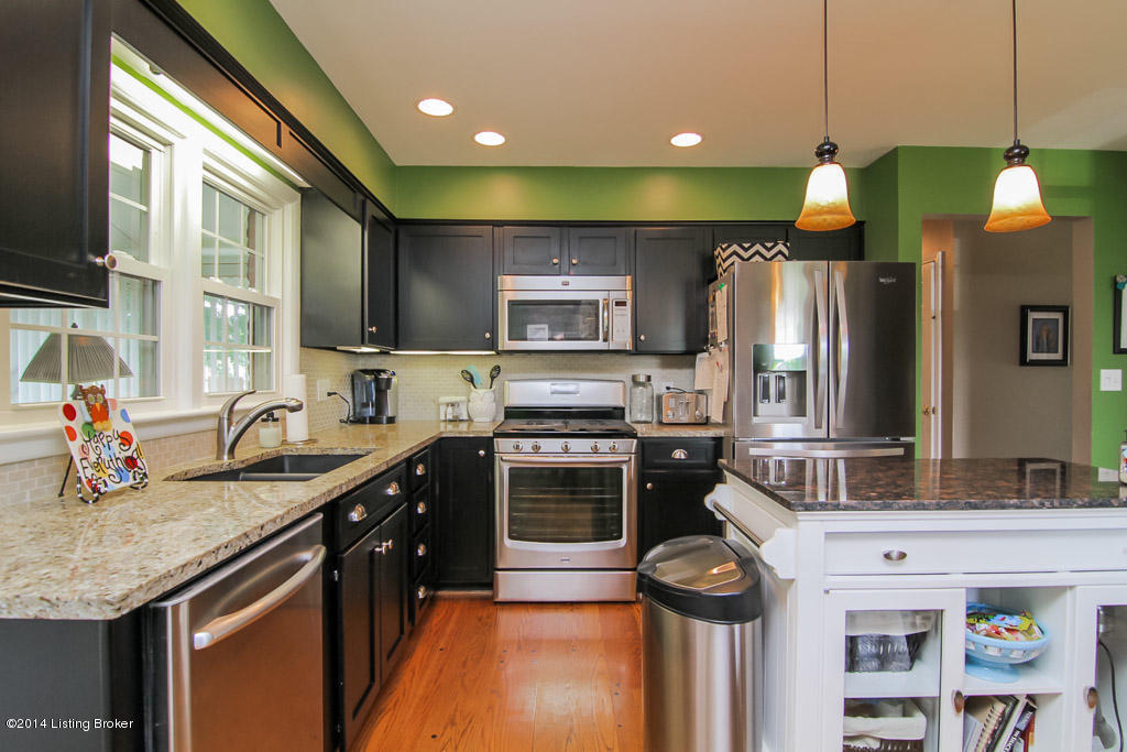 6413 Ridge Cliff Road Louisville, KY 40228 - Photo 19 of 50 0029