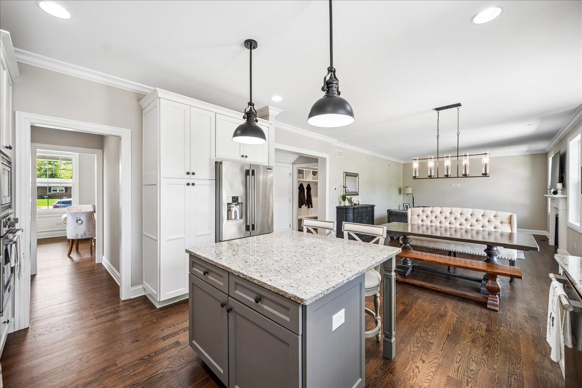 705 Ridge Road Highland Park, IL 60035 - Photo 13 of 29 Gallery Image 13