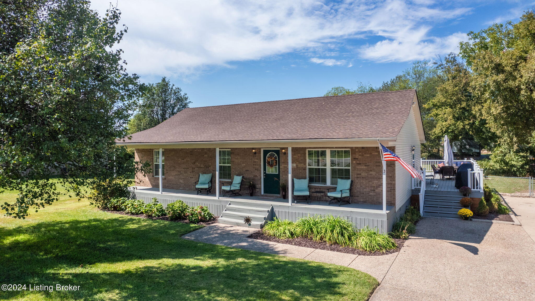 1-web-or-mls-411 Tanglewood Rd Shepherds