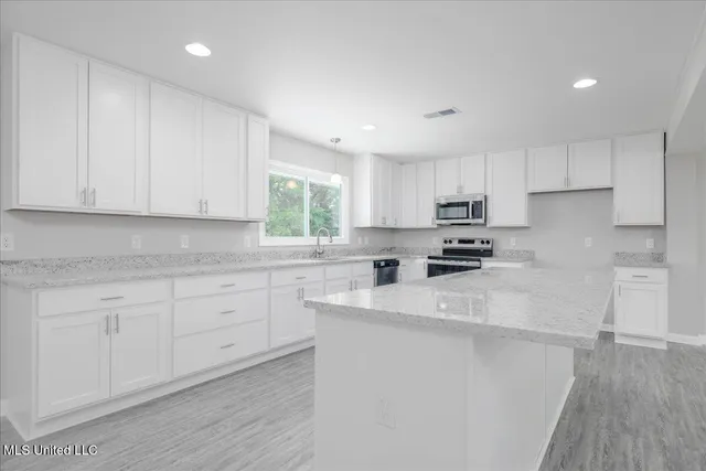 $275,000 | 2215 Plum Point Road, Pope, MS 38658