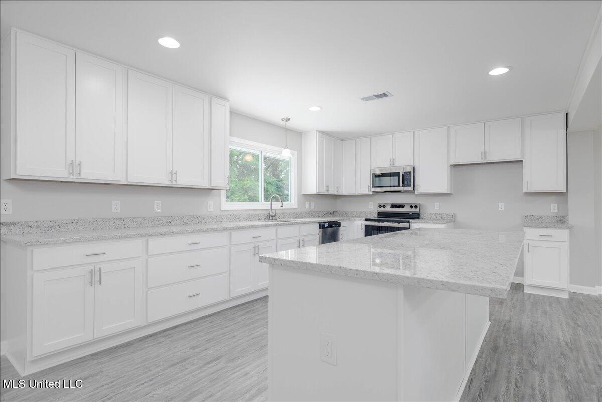 2215 Plum Point Road Pope, MS 38658 - Photo 12 of 44 14-kitchen