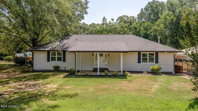 $275,000 | 2215 Plum Point Road, Pope, MS 38658