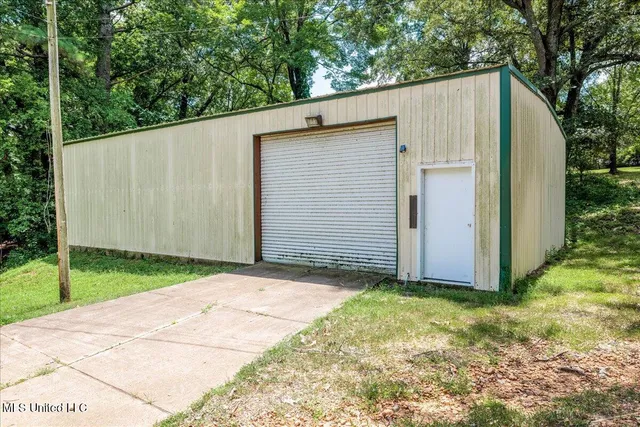 $275,000 | 2215 Plum Point Road, Pope, MS 38658