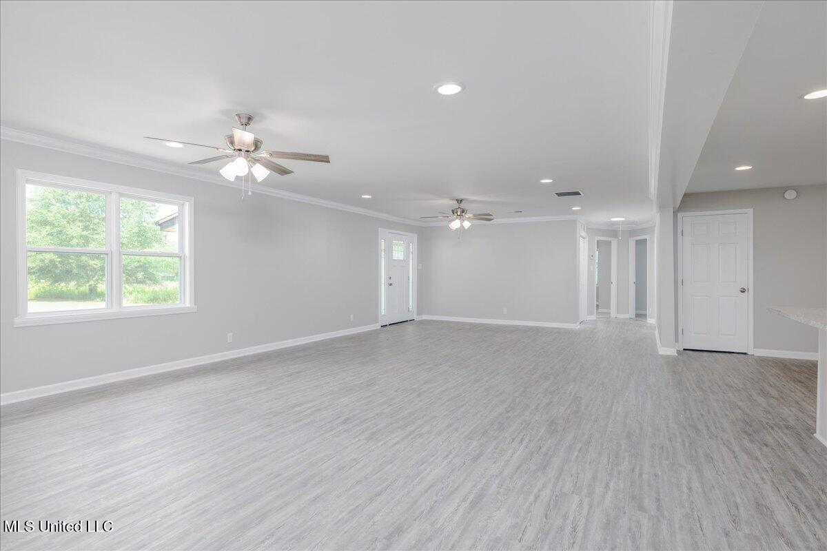 2215 Plum Point Road Pope, MS 38658 - Photo 9 of 44 11-living room