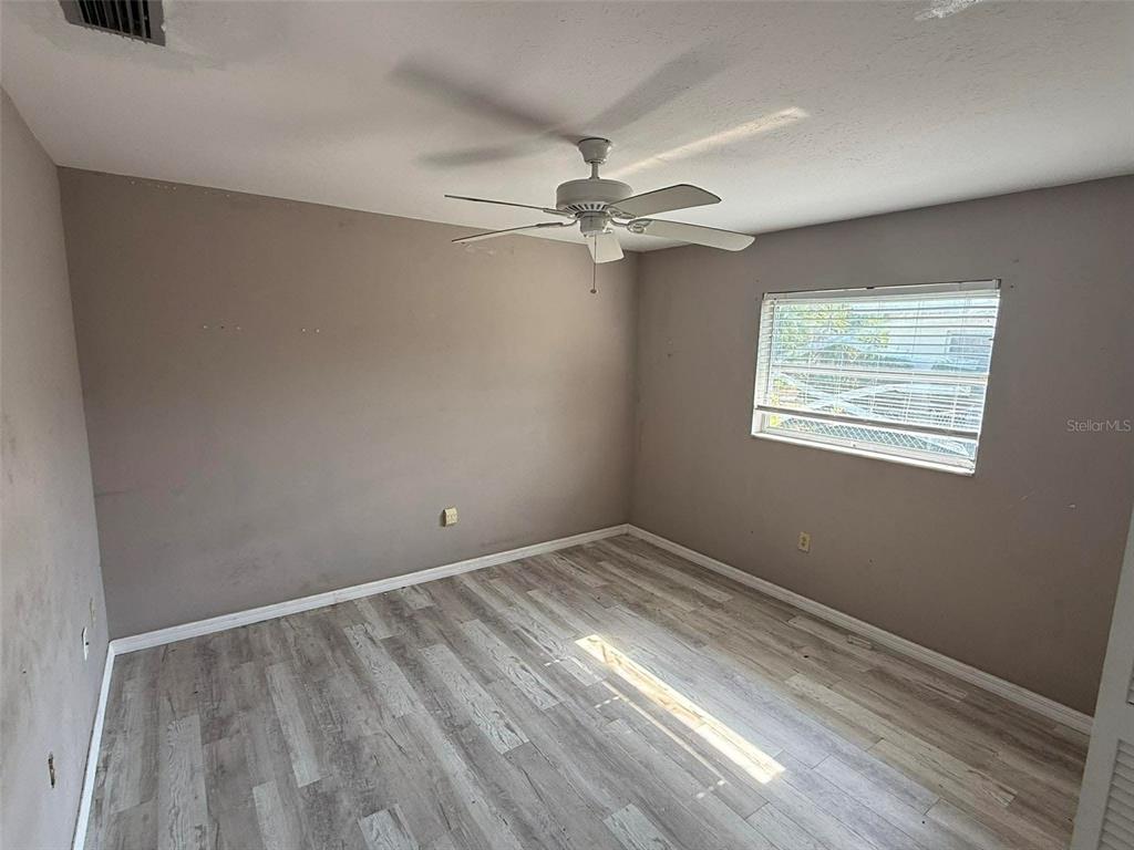 3101 Bispham Road Sarasota, FL 34231 - Photo 9 of 15